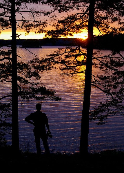 fotogaf_pause.JPG - Auch Fotografen brauchen mal eine Pause. Jan (ein Kommolitone von mir) genoss sie und wartete auf den richtigen Augenblick.