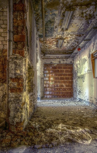 siebwand.jpg - Ein weiters HDR-Foto, welches im Dresdener Industriegebiet entstand. Auch hier kann man wieder über die enorme Detailfülle und Farben staunen.